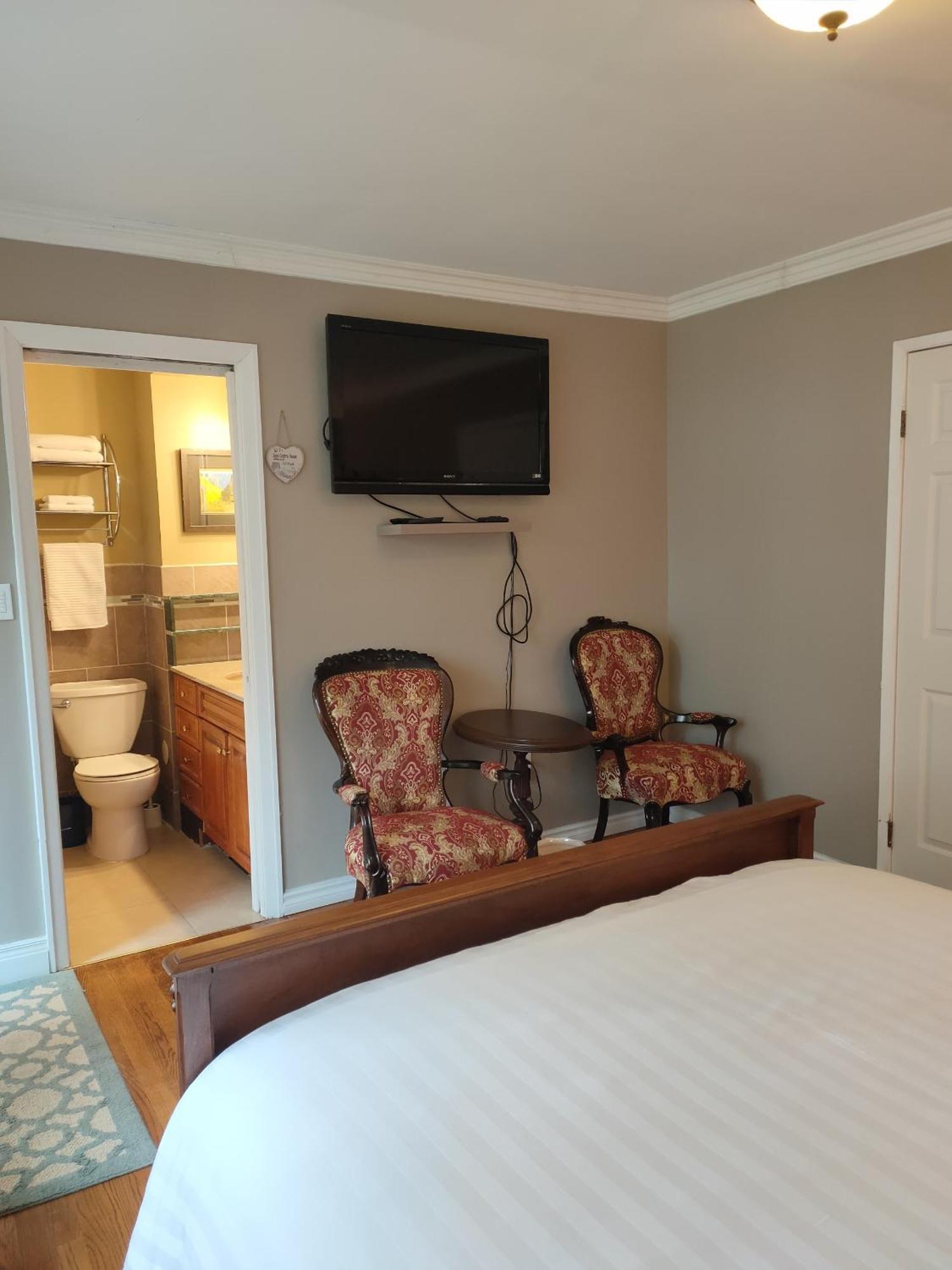 Semi Centre House Hotel White Rock Exterior foto